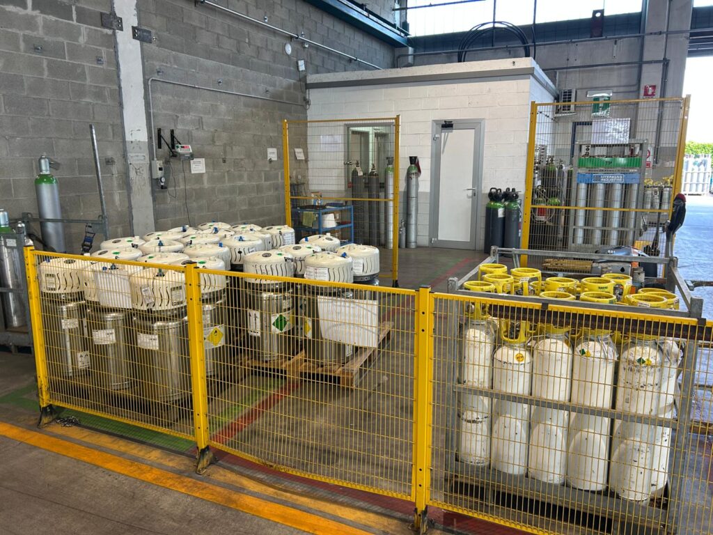 Bombole bianche gas medicinali